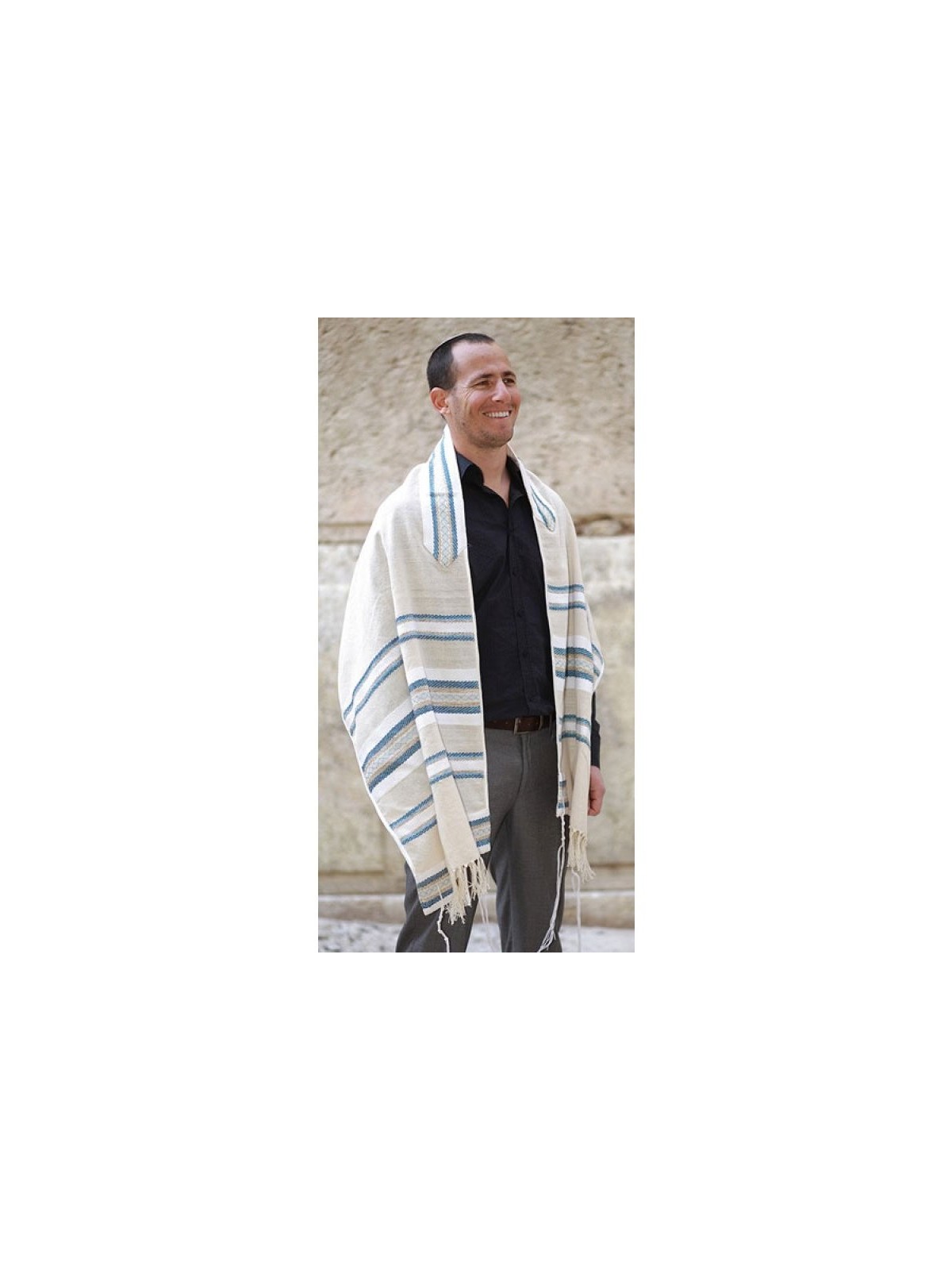 יצירת אריגה בעבודת יד טלית חכמה... | יצירת אריגה טלית